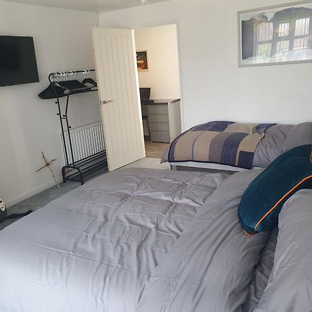 Modern Comfortable Quiet Self Contained Apartments Brackley  Extérieur photo