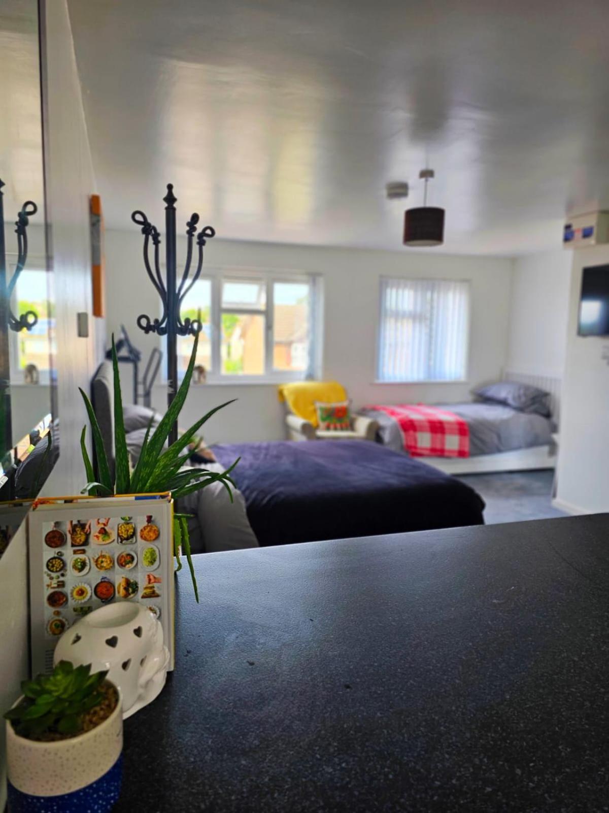 Modern Comfortable Quiet Self Contained Apartments Brackley  Extérieur photo